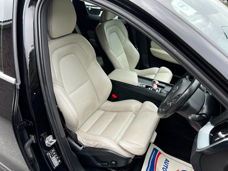 2019 Volvo XC60 2L Diesel For Sale Images
