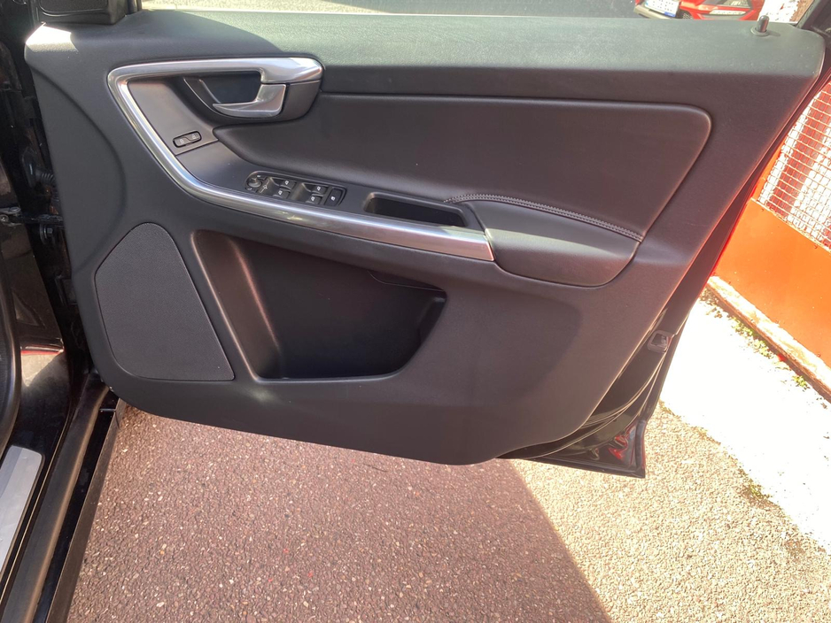 2016 Volvo XC60 2.4L Diesel For Sale Images