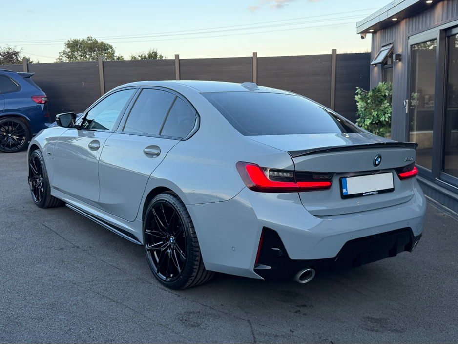 2023 BMW 3 Series 2L Hybrid For Sale Images