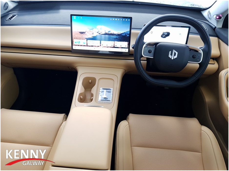 2026 Leapmotor C10 1.5L Petrol Plug-in Hybrid For Sale Images