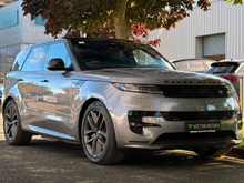 Land Rover Range Rover Sport P460E DYNAMIC SE SUNROOF 22" WHEELS