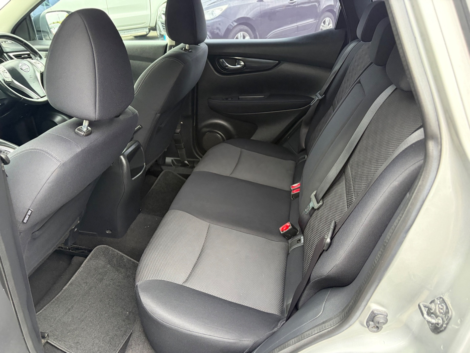 Nissan Qashqai 1.2 PET SV CVT AUTO — thumbnail 16