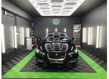 Jaguar XF 2.2 Luxury Saloon Diesel Automatic RWD (200bhp)