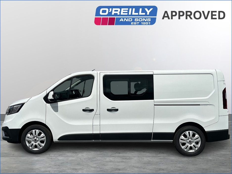 2025 Renault Trafic 2.0L Diesel For Sale Images