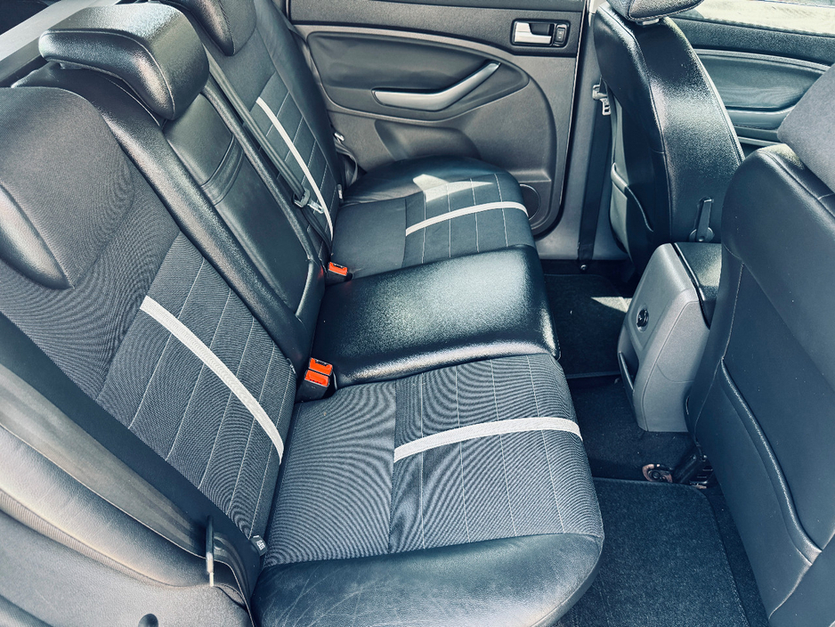 Ford Kuga TITANIUM 2.0 TDCI 4WD AUTOMATIC — thumbnail 15