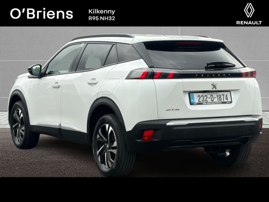 Peugeot 2008 ALLURE 1.2 PURETECH 100BHP 1 OWNER PRISTINE CONDITION — thumbnail 3