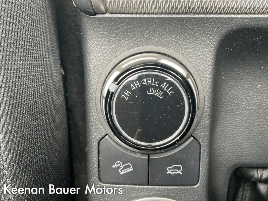 2021 Mitsubishi L200 2.3L Diesel For Sale Images