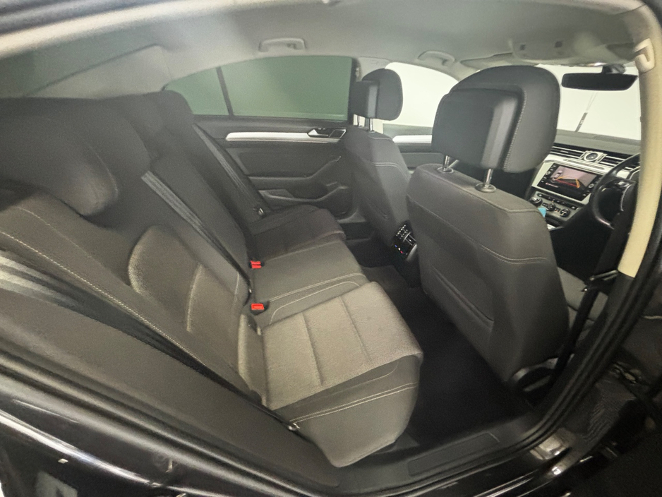 2019 Volkswagen Passat 2L Diesel For Sale Images