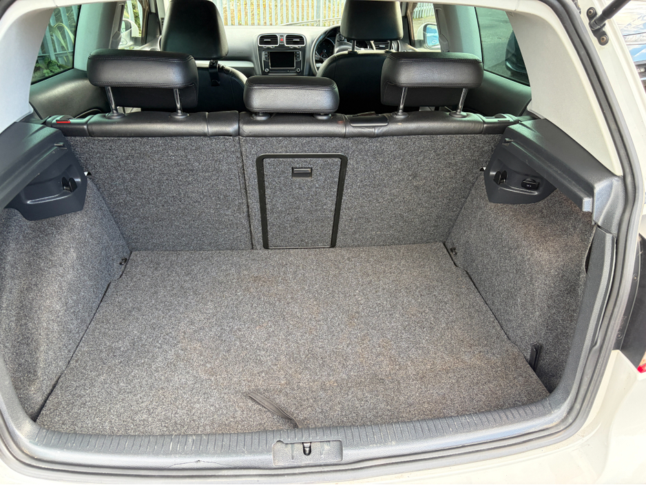 2011 Volkswagen Golf 1.6L Diesel For Sale Images