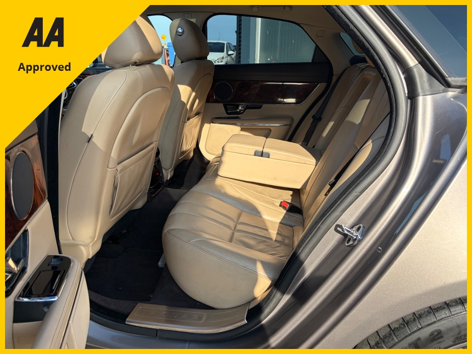 2011 Jaguar XJ 3L Diesel For Sale Images