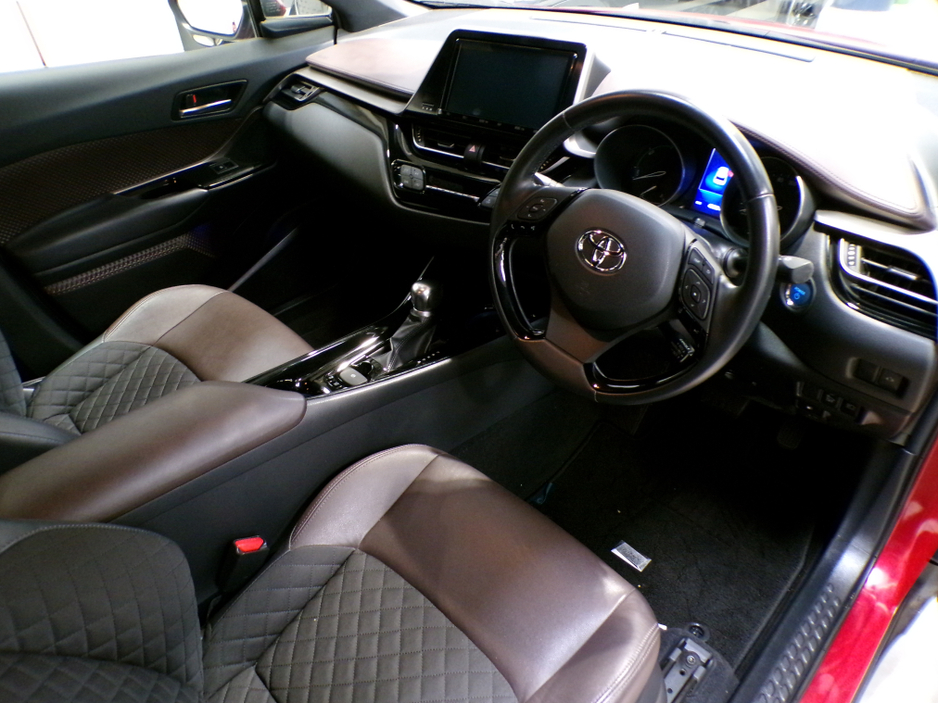 2018 Toyota C-HR 1.8L Petrol Hybrid For Sale Images
