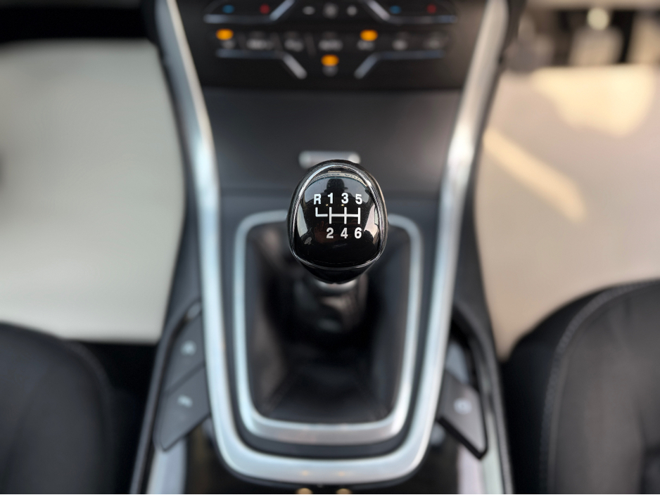 2022 Ford Galaxy 2L Diesel For Sale Images