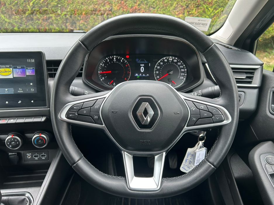 2023 Renault Clio 1L Petrol For Sale Images