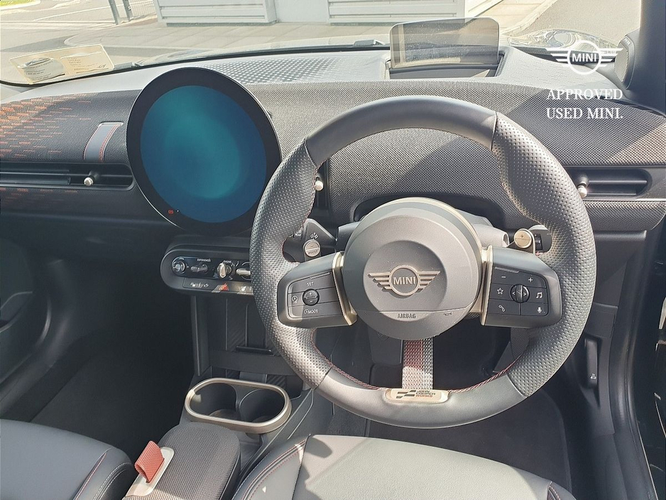 2024 MINI Hatch 2L Petrol For Sale Images