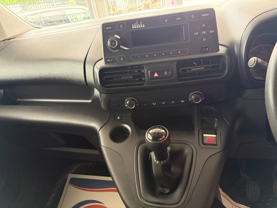 2021 Opel Combo 1.5L Diesel For Sale Images