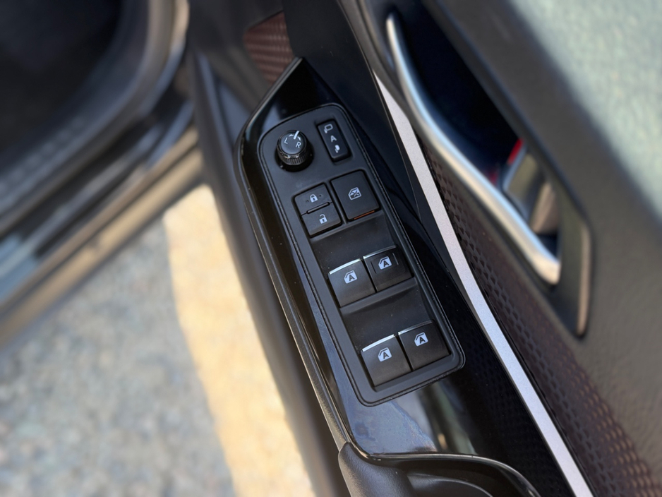 2018 Toyota C-HR 1.8L Petrol Hybrid For Sale Images