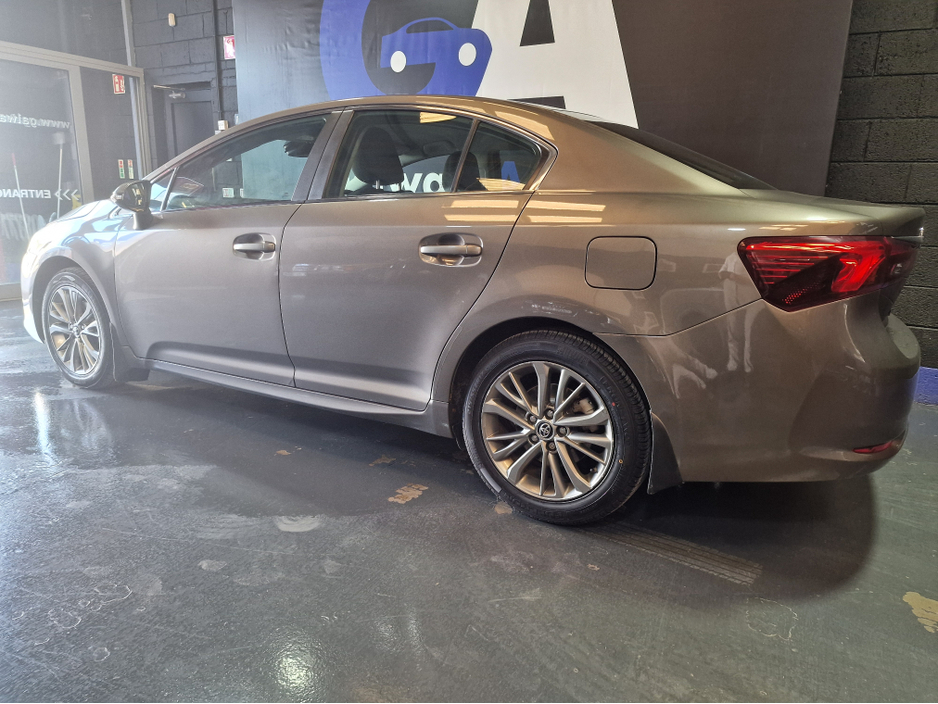 2017 Toyota Avensis 1.6L Diesel For Sale Images