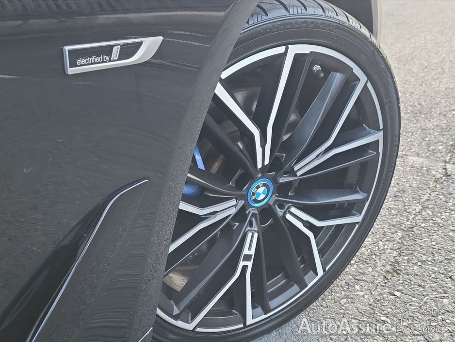 2023 BMW 5 Series 2L Petrol Plug-in Hybrid For Sale Images