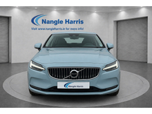 2017 Volvo V40 2L Diesel For Sale Images
