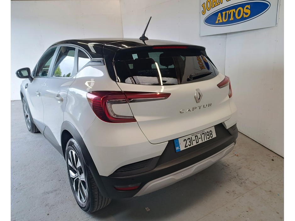 2023 Renault Captur 1L Petrol For Sale Images