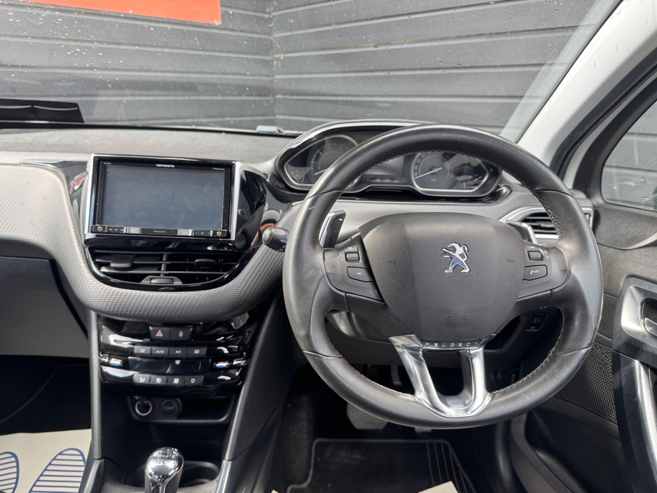Peugeot 2008 1.2 ACTIVE AUTO 5DR — thumbnail 15