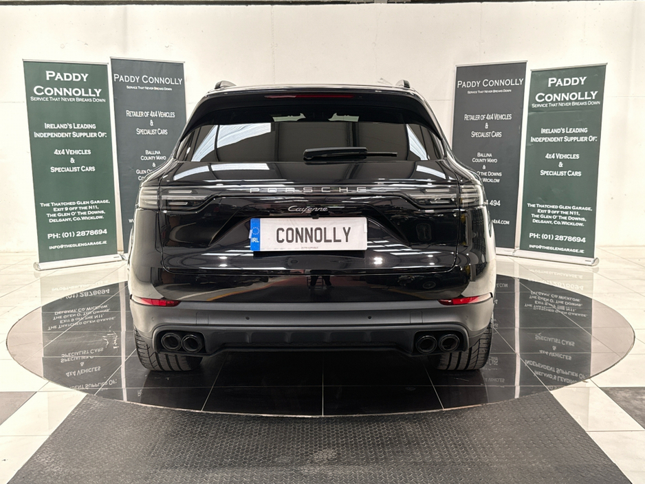 2022 Porsche Cayenne 3L Petrol Plug-in Hybrid For Sale Images
