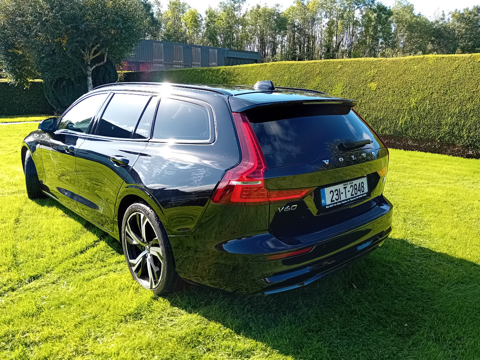 2023 Volvo V60 2L Petrol Plug-in Hybrid For Sale Images