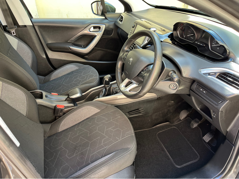 2018 Peugeot 2008 1.6L Diesel For Sale Images