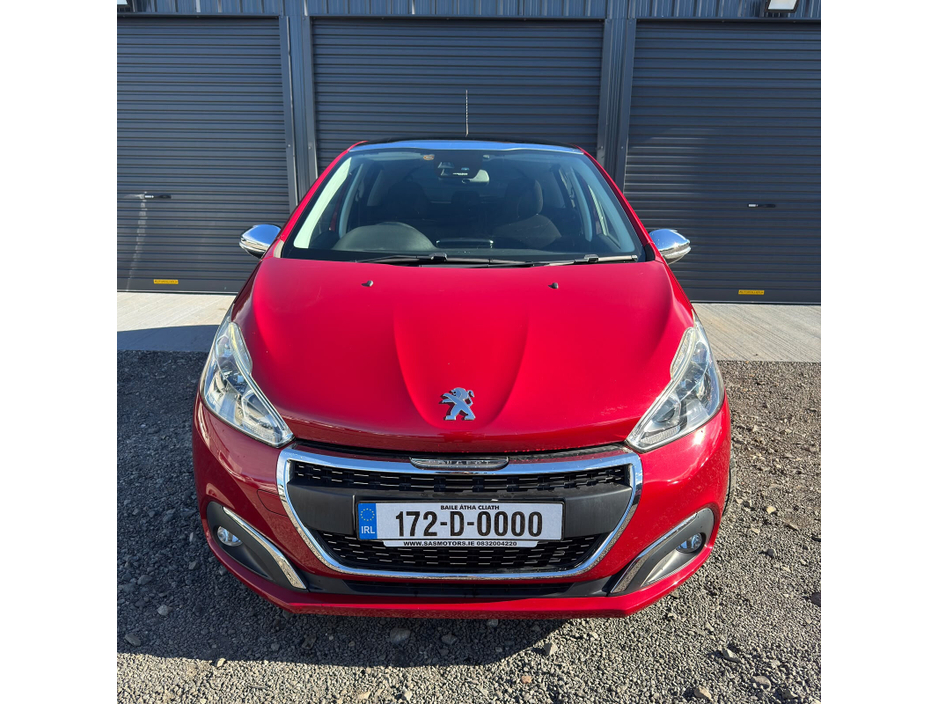 Peugeot 208 — thumbnail 3