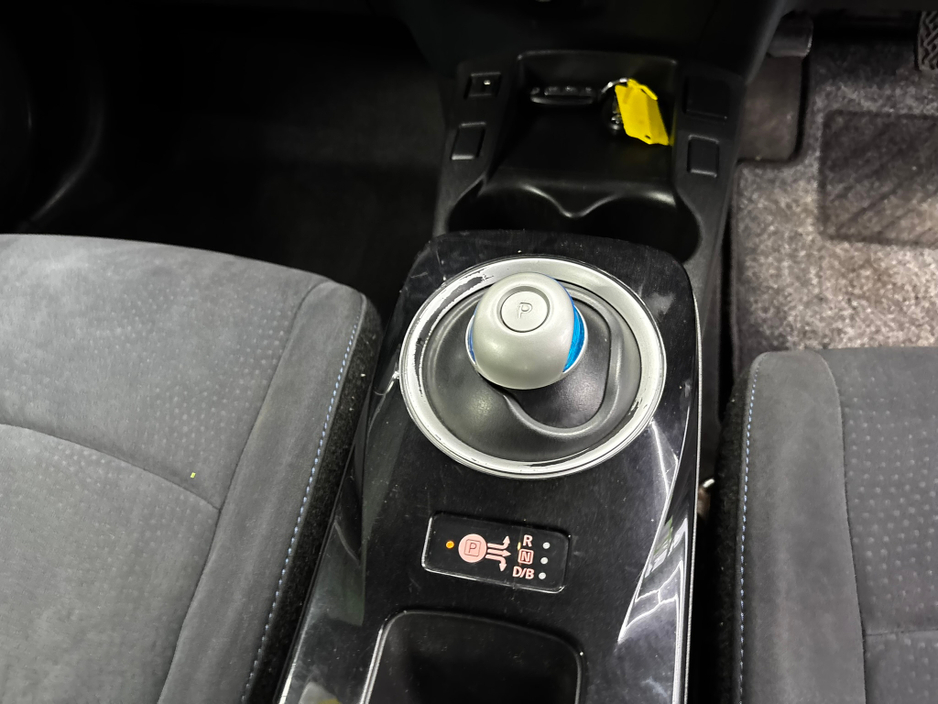 Nissan Leaf 24K EV SV 4DR AUTO — thumbnail 28