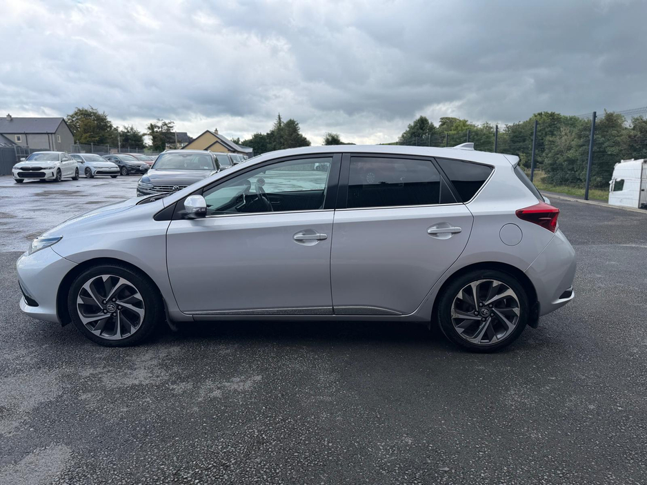 2015 Toyota Auris 1.6L Diesel For Sale Images