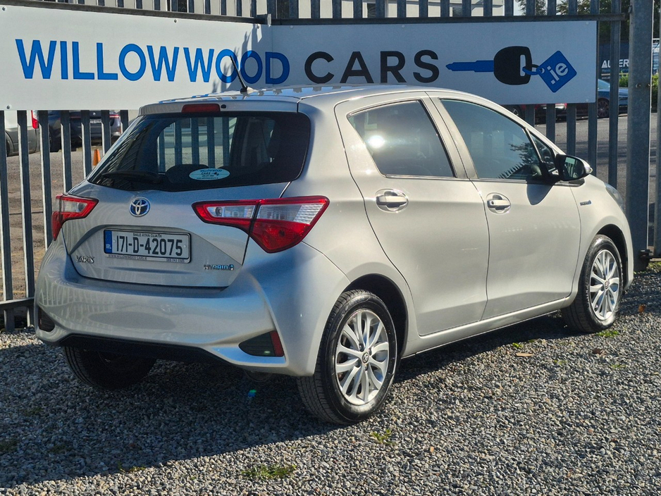 2017 Toyota Yaris 1.5L Petrol Hybrid For Sale Images