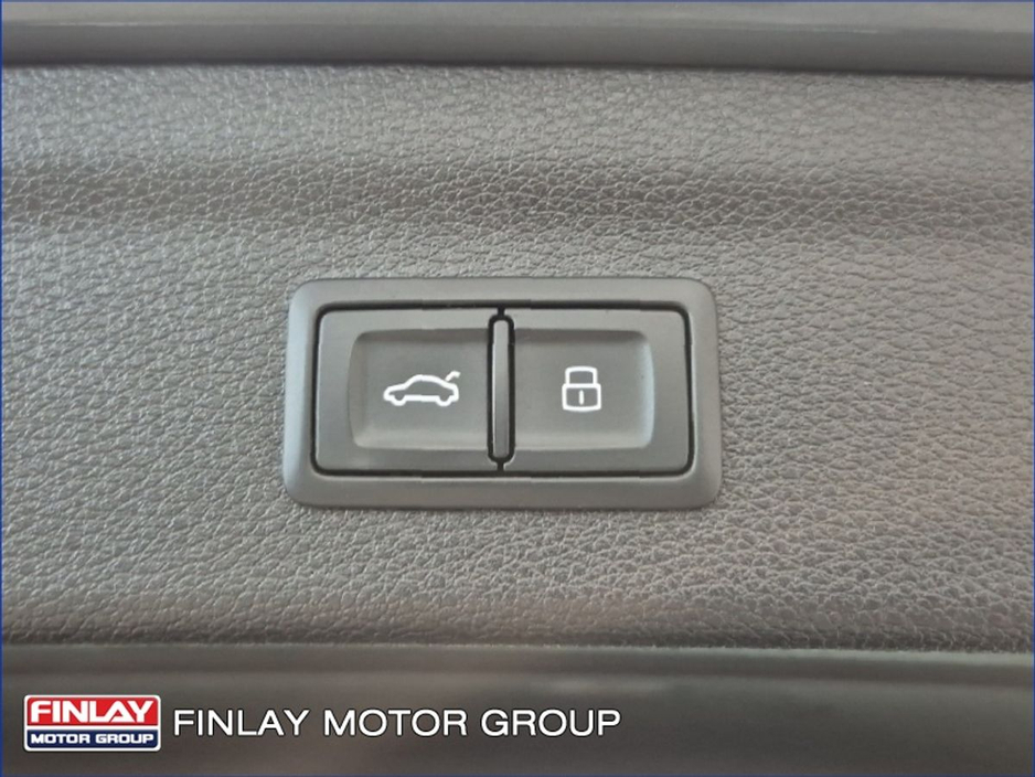 Audi Q3 1 year warranty, SE TDI 150HP Auto, Black Leather , Camera , Nav — thumbnail 28