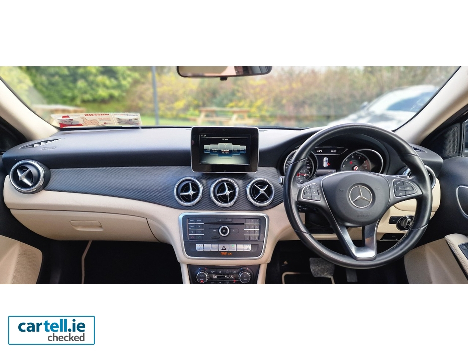 2017 Mercedes-Benz GLA Class 1.6L Petrol For Sale Images