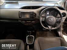 Toyota Yaris Hybrid Luna 'Finance from...