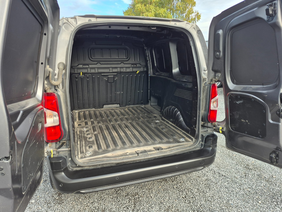 2023 Toyota Proace City 1.5L Diesel For Sale Images