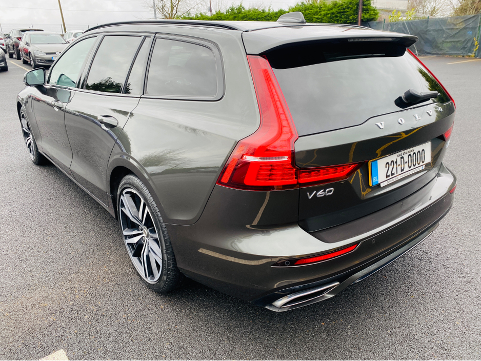 2022 Volvo V60 2L Petrol Plug-in Hybrid For Sale Images