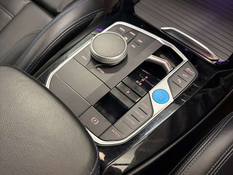 BMW iX3 80 kWh M Sport Pro — thumbnail 9