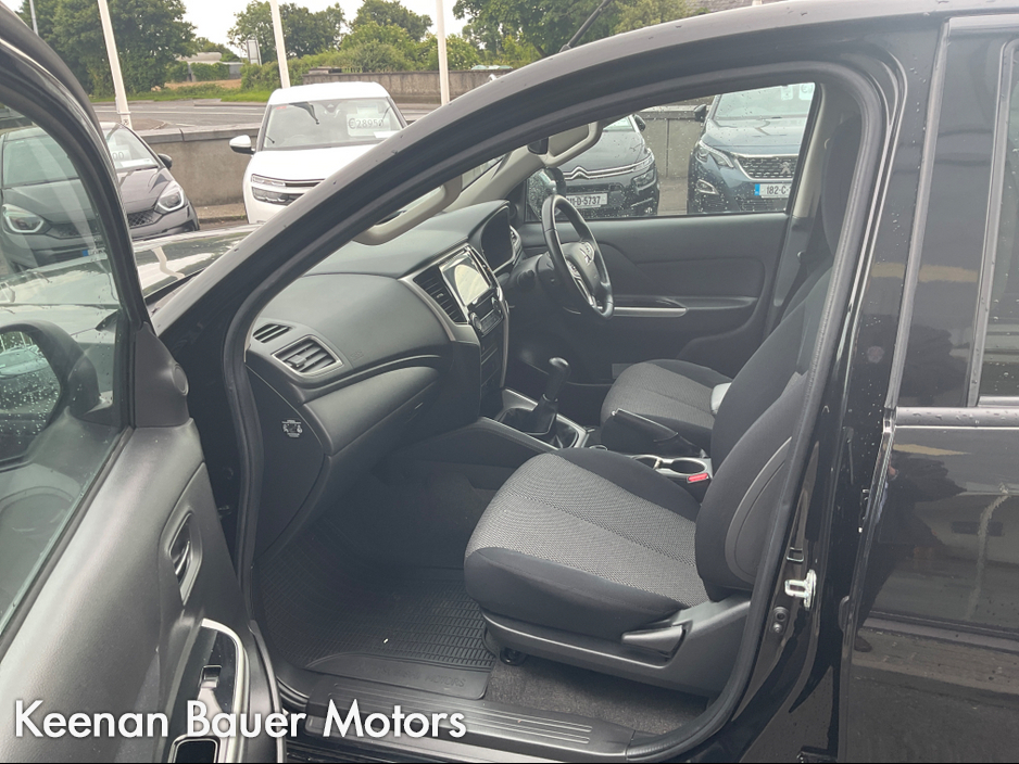 2021 Mitsubishi L200 2.3L Diesel For Sale Images