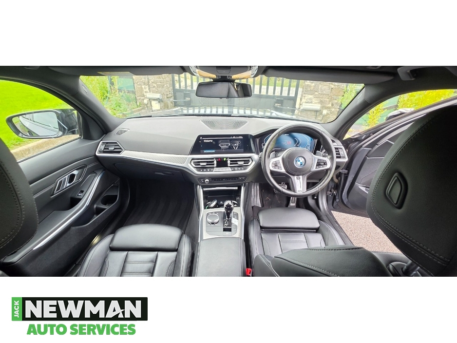 BMW 3 Series M SPORT AUTO — thumbnail 18