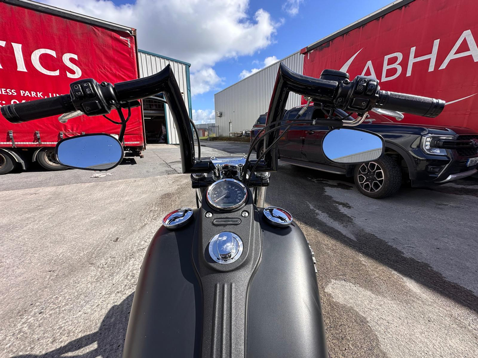 2016 Harley-Davidson Fxdc 1.7L Petrol For Sale Images
