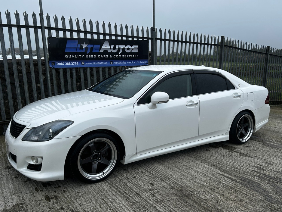 2009 Toyota Crown 3.5L Petrol For Sale Images