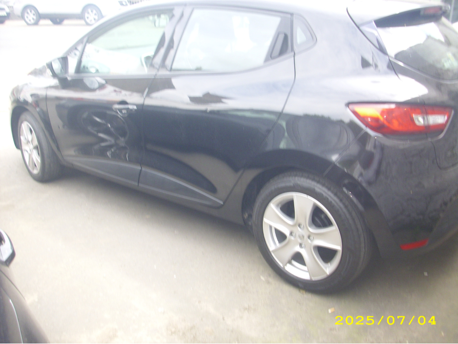 2015 Renault Clio 1.1L Petrol For Sale Images