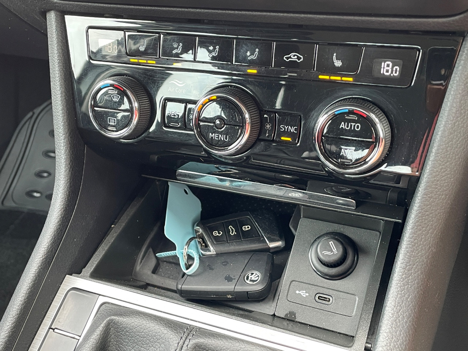 2021 Skoda Superb 2L Diesel For Sale Images