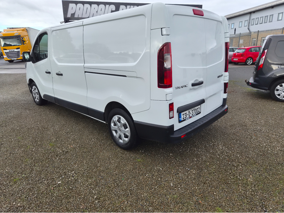 2023 Renault Trafic 2L Diesel For Sale Images