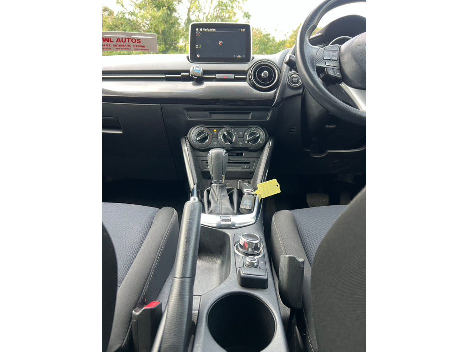 Mazda Demio — thumbnail 14