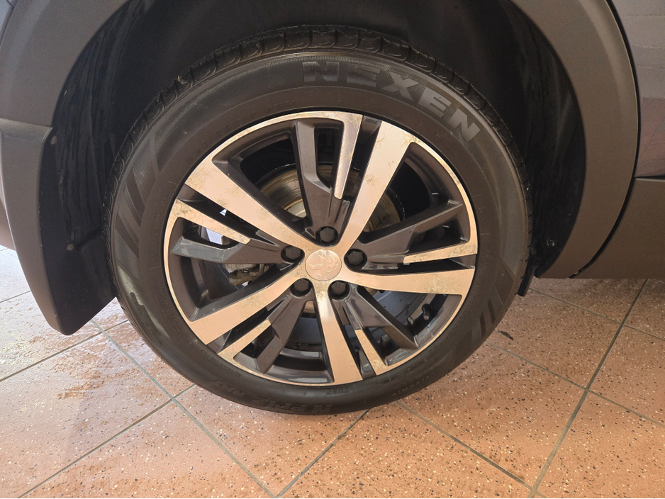 2018 Peugeot 5008 1.5L Diesel For Sale Images