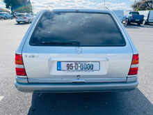1995 Mercedes-Benz E Class 2.8L Petrol For Sale Images