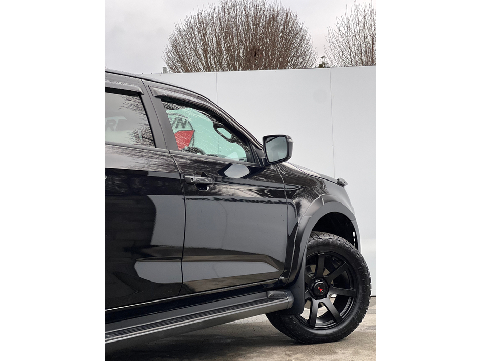 2025 Isuzu D-MAX 1.9L Diesel For Sale Images