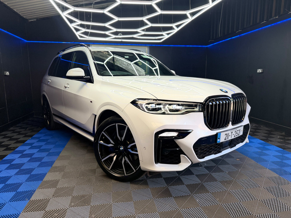 2021 BMW X7